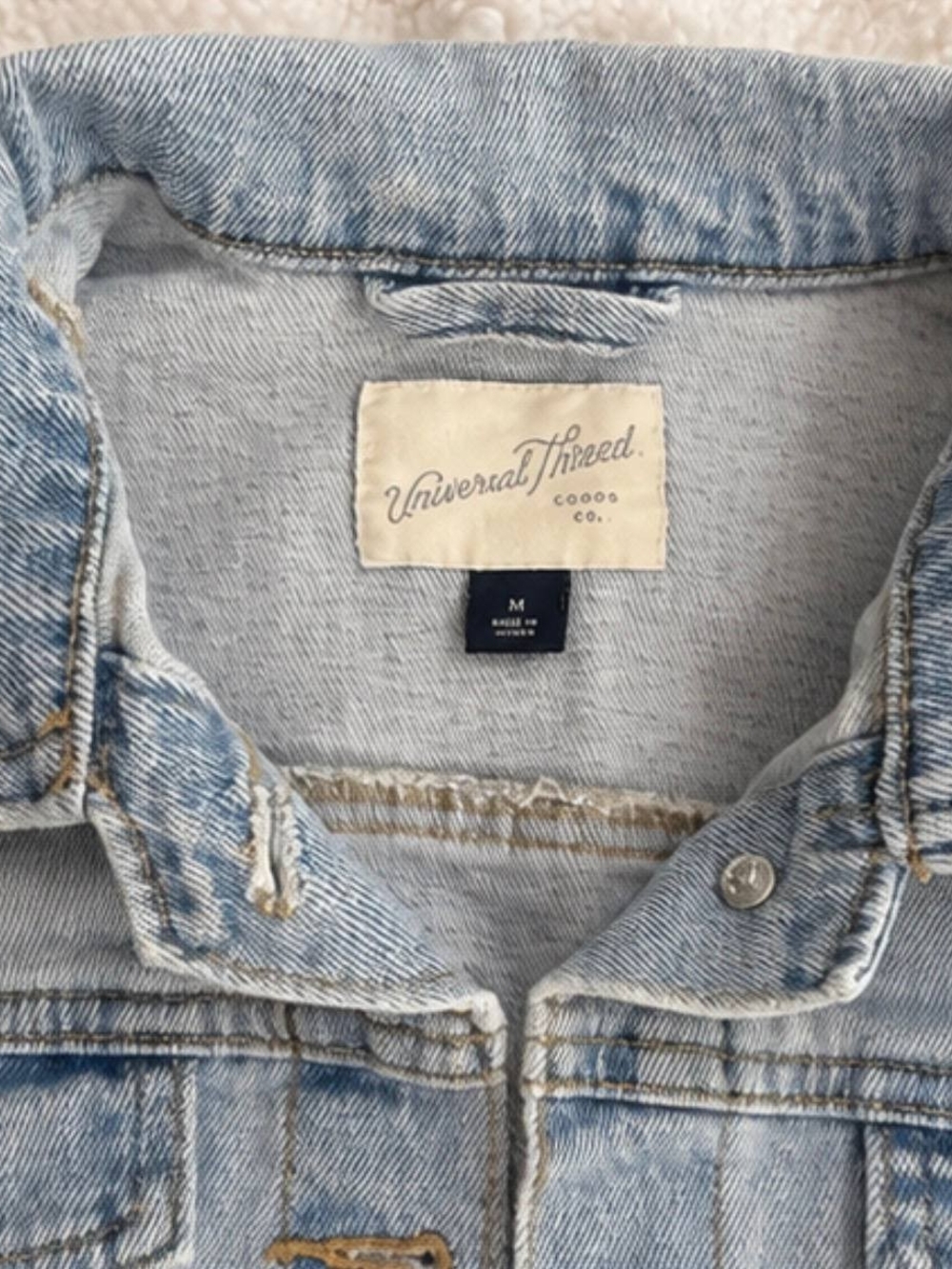 Universal Thread Light Blue Washed Denim Jacket - Picture 3 of 3